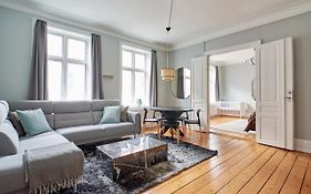 Spacious Scandinavian 3Br Apartment In Vibrant Area